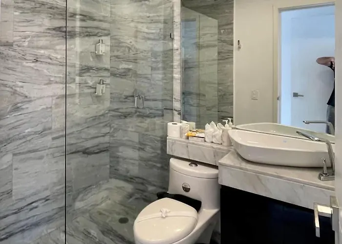 Black House - Modern 3br With Private Pool